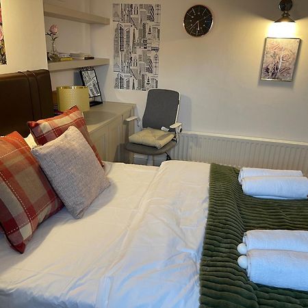London Luxe Rooms Surbiton Екстер'єр фото